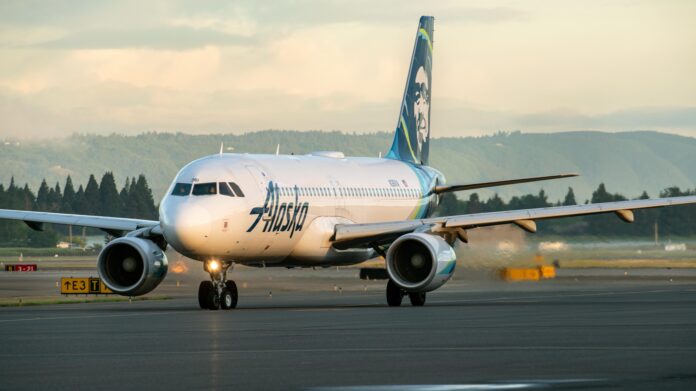 The Port of Portland has approved a ground lease for Alaska Airlines to construct a new maintenance operations hangar.