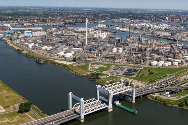 Botlek Rotterdam | Photo: Martens Multimedia