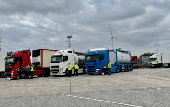 The port of Antwerp have launched a series of roadside inspections to identify and remove vehicles with exceptionally high emissions.
