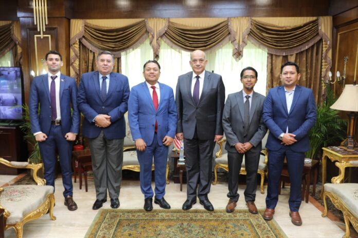 Alexandria Port Authority and Malaysia have discussed stronger cooperation in maritime transport, ports, trade and logistics.