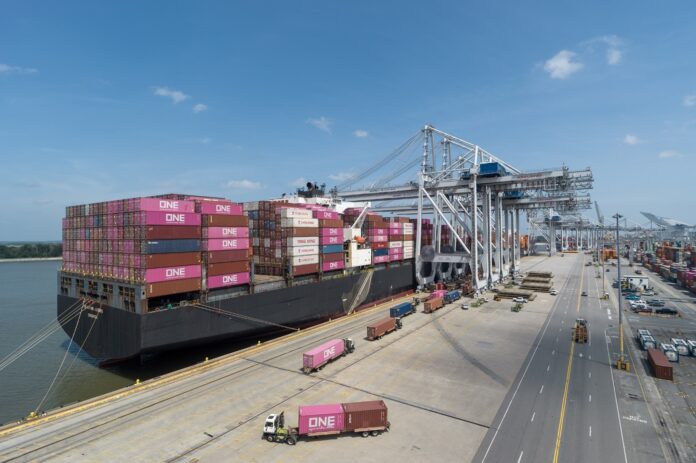 The Port of Savannah handled more than half a million twenty-foot equivalent container units in August, growing both loaded export and import container volumes. (Georgia Ports)